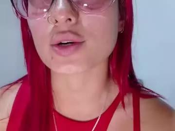 luccycollins_ from Chaturbate