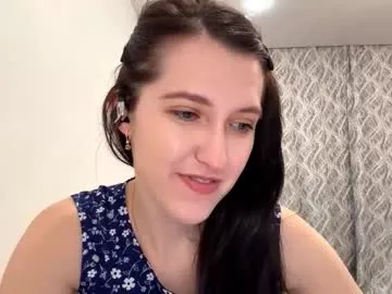 Freechat lucibeveridge on Chaturbate