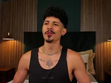 Freechat lukeetaylor_ on Chaturbate