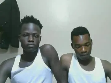 Private luoislove on Chaturbate