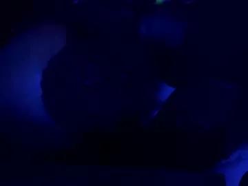 luvvlee from Chaturbate