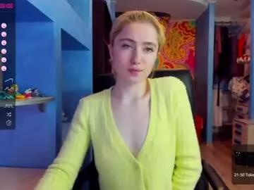 luxuryalma from Chaturbate