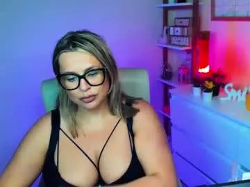 luxxx_diana from Chaturbate