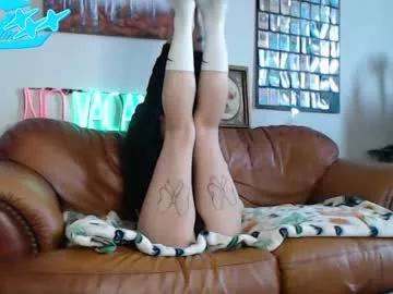 luxxxthefox from Chaturbate