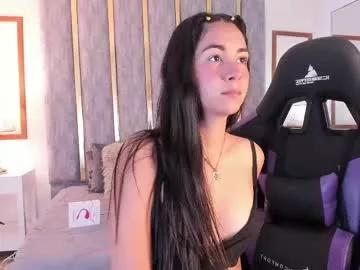 lyzzi_smith01 from Chaturbate