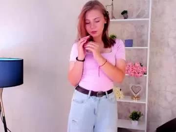 maebraund on Chaturbate