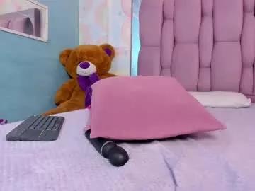 maee_angels from Chaturbate
