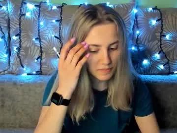 maggiecake from Chaturbate