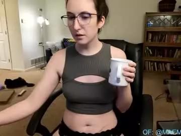 Magn0liamae from Chaturbate