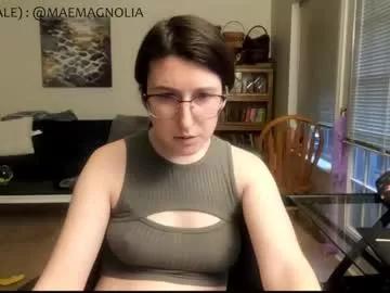Magn0liamae from Chaturbate