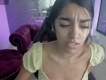 mara_collens from Chaturbate