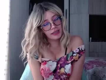 Mariana124_ from Chaturbate