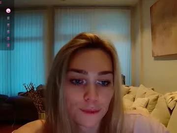Mariaqti from Chaturbate