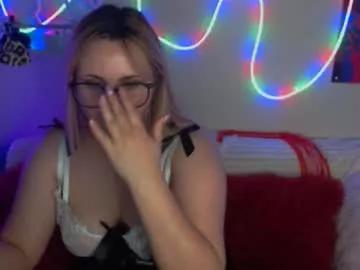 marrykiss33 from Chaturbate
