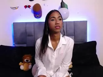 Freechat massielhot on Chaturbate