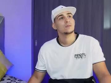 Massimo_vidal from Chaturbate
