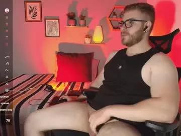 Mateo_ocampo from Chaturbate