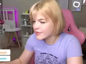 maya_blonde18 from Chaturbate