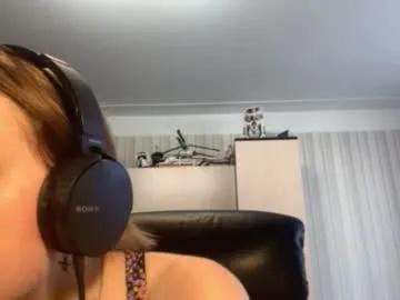 Mckenziemoitoza from Chaturbate
