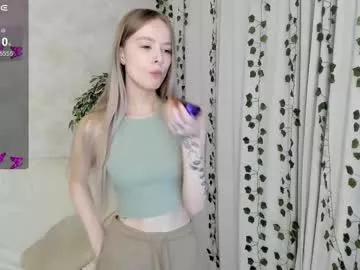 mell_milles from Chaturbate