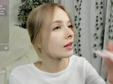 mell_milles from Chaturbate