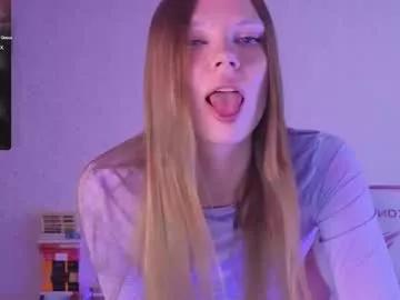 merry_dancers_ from Chaturbate