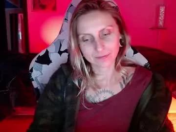 mesmerizing_tati333 from Chaturbate