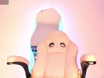 Freechat mia_royal on Chaturbate