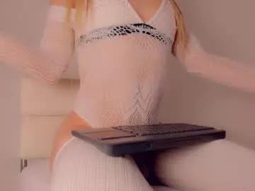 miaa_naughty from Chaturbate