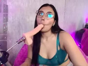 Miadiazzz from Chaturbate