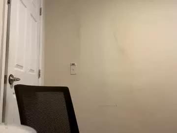 miamiclos1 from Chaturbate