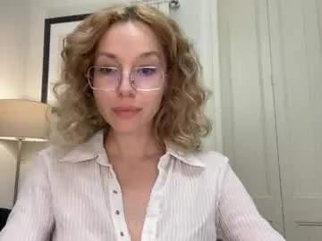 Freechat milayah on Chaturbate