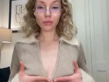 Freechat milayah on Chaturbate