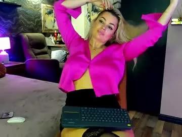 Milenabiaa from Chaturbate