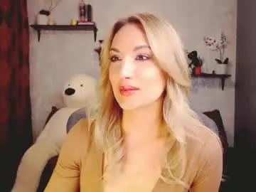 millaxqueen from Chaturbate