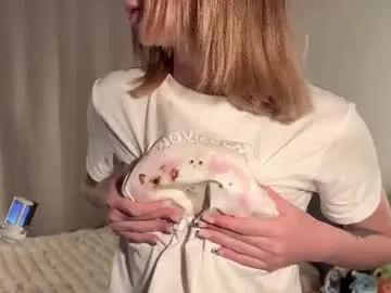 Minicleo from Chaturbate