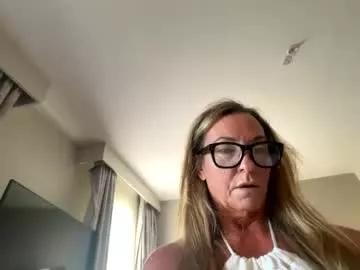 missbehavinxoxo from Chaturbate