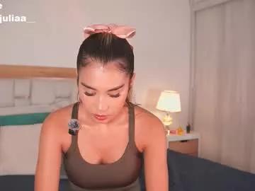 missjuliaa_ from Chaturbate