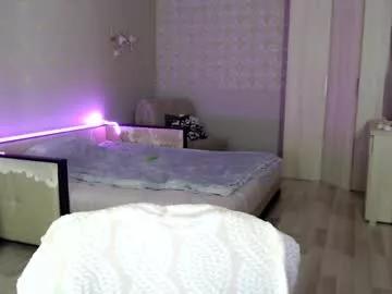 molli_and_tom from Chaturbate