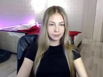 molli_and_tom from Chaturbate