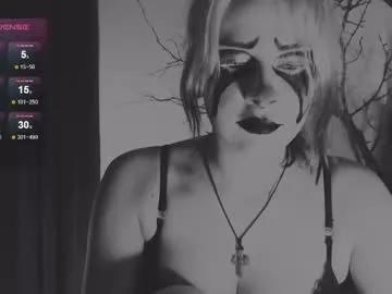 molly_crow from Chaturbate