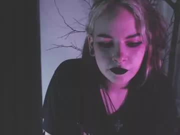 molly_crow from Chaturbate