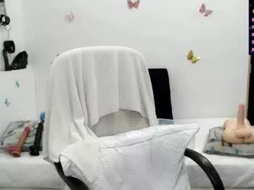 mom_17 from Chaturbate