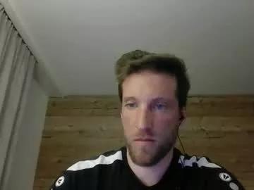 moms_little_monster from Chaturbate