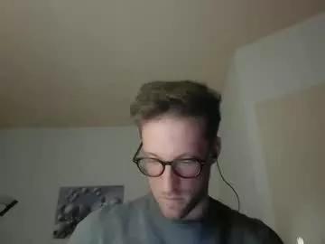 moms_little_monster from Chaturbate