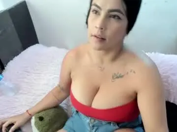 Freechat monicaharrison on Chaturbate