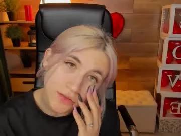 moon13152 from Chaturbate