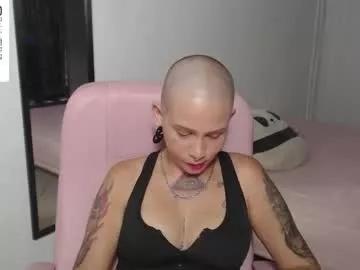 moon_cat85 from Chaturbate