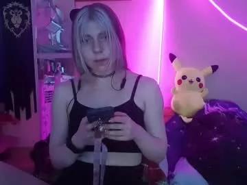 moon_shy from Chaturbate