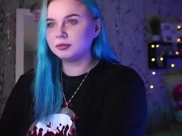 moon_valkyriie from Chaturbate